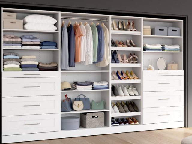 White shaking wardrobe cabinet for apartments in the United States